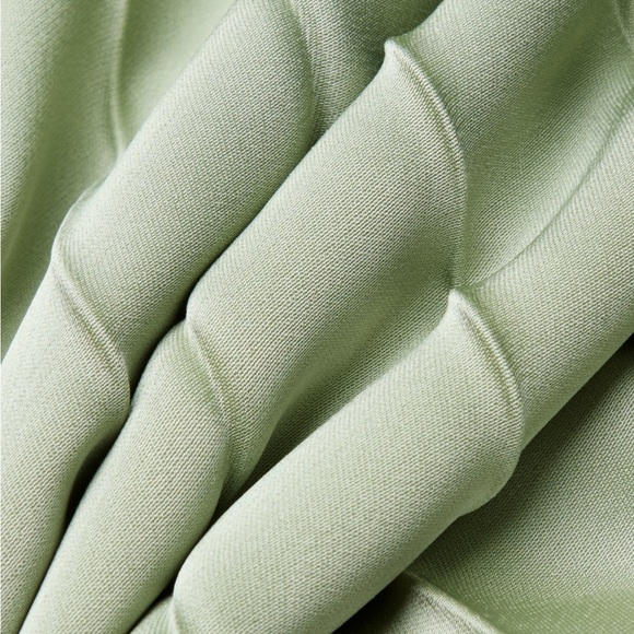 Aritzia showpiece satin dress - limited edition and sold out online - Picture 9 of 14